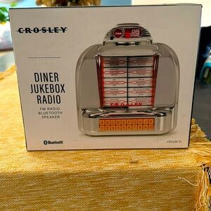 Crosley Diner Juke Box Bluetooth